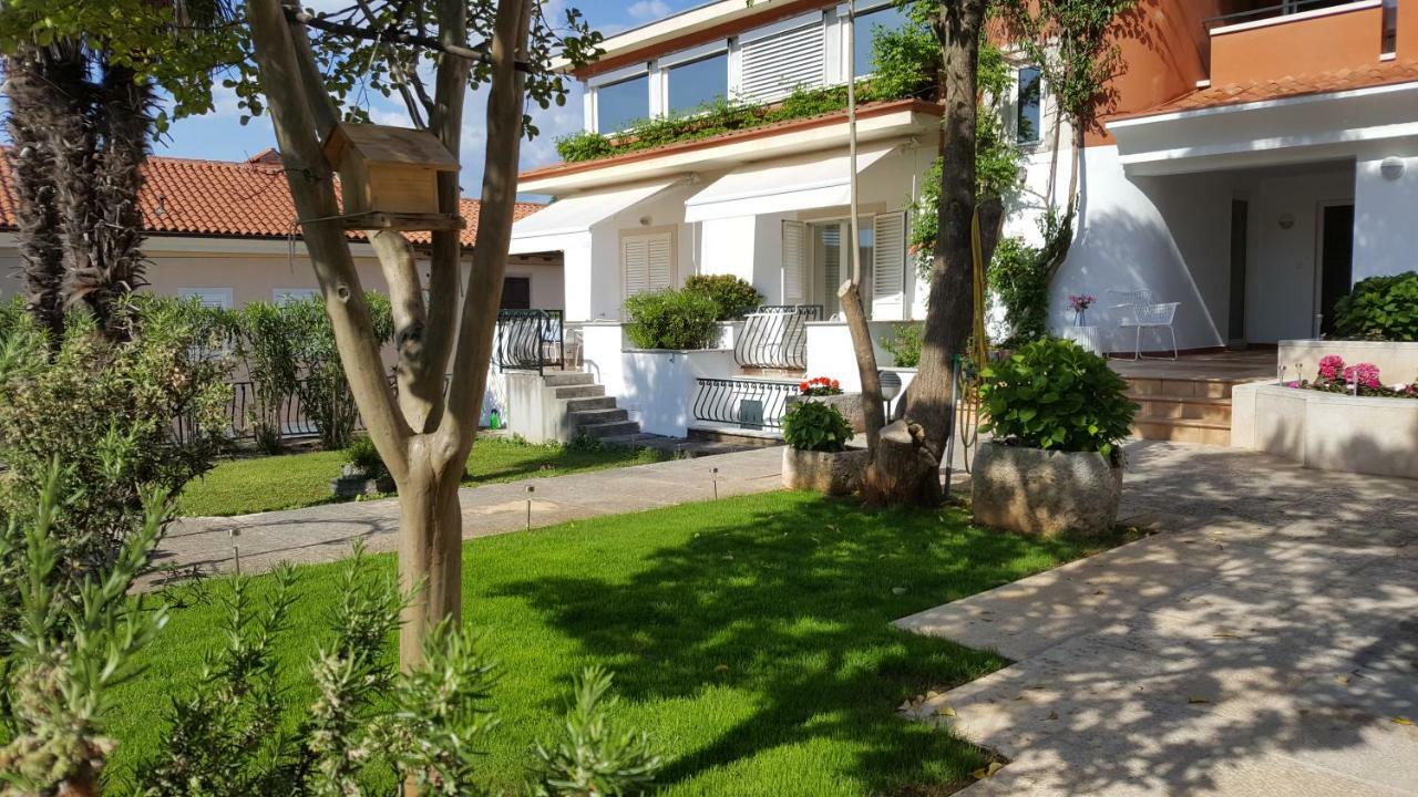 Corte Dei Merli Suite & Room روفينج المظهر الخارجي الصورة